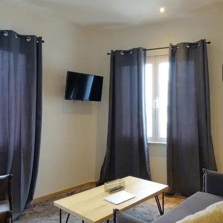 Hotel The Version Luxury Athens